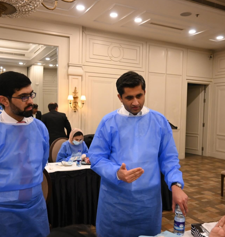 Dr Fahad Zafar presenting a surgical case